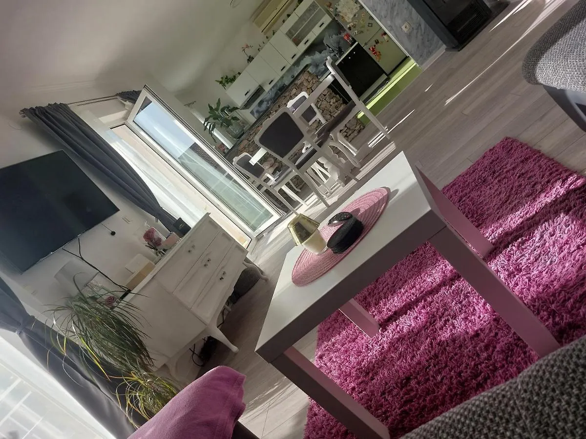 Apartment Apartman Antonic M Crikvenica